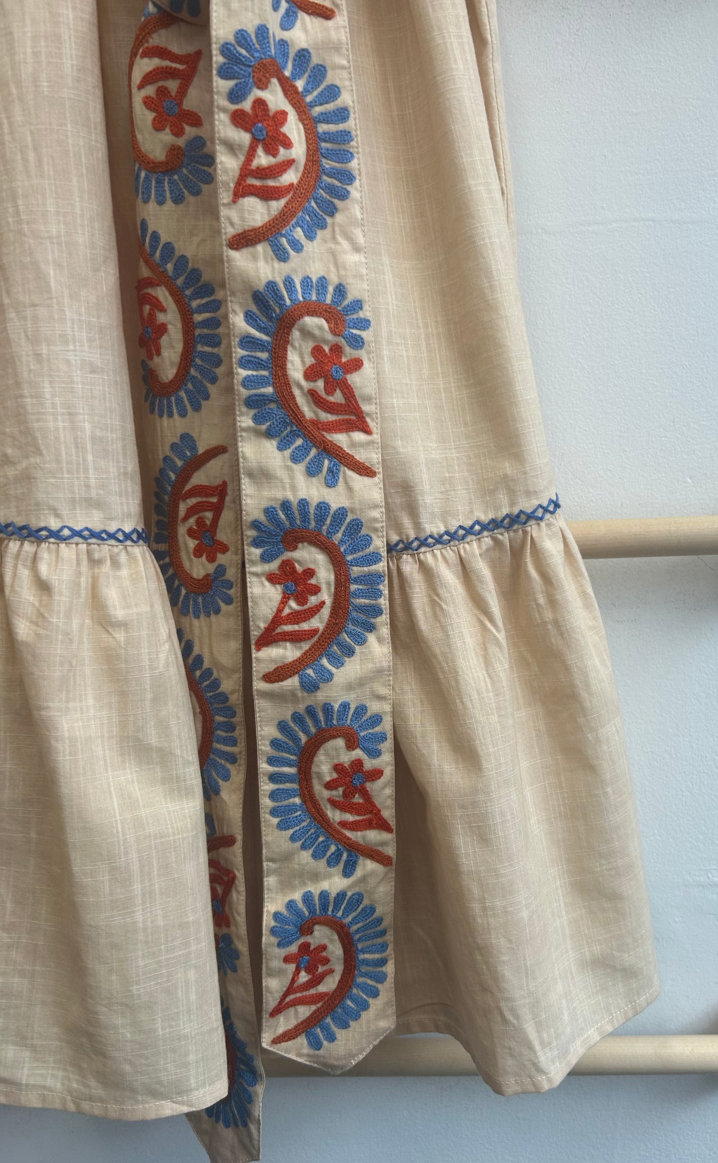 Embroidered summer dress with belt detail