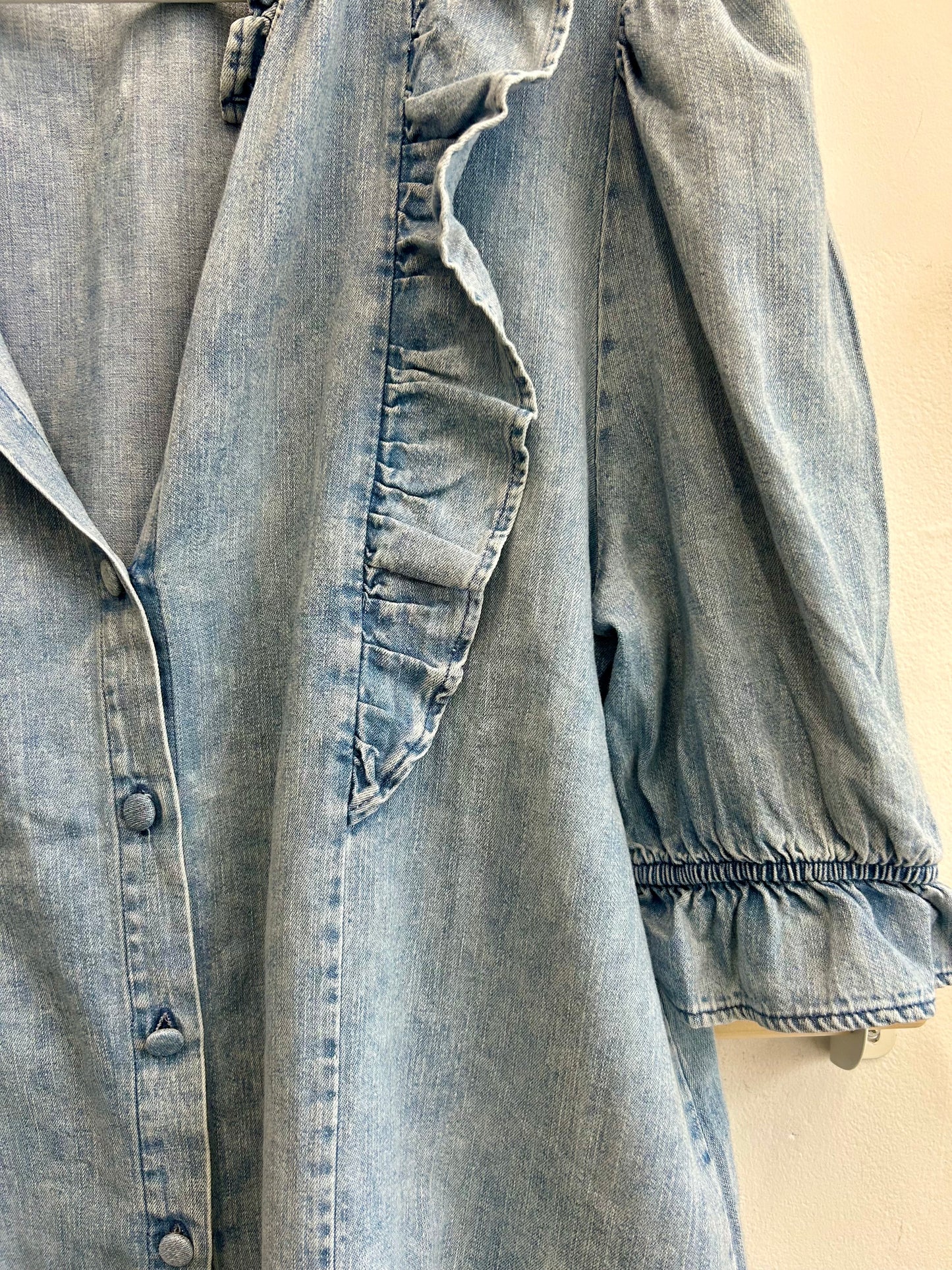 Ruffle detail denim 3/4 sleeve top size M